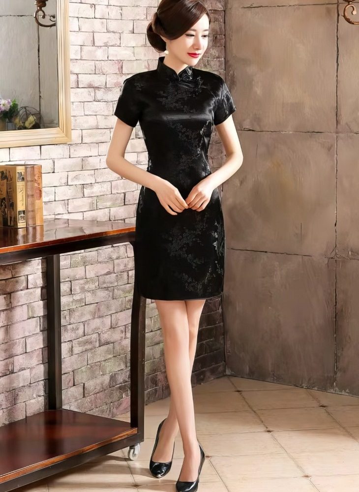 Vestido Chino Corto Negro de Saten Jacquard Ton sur Ton Cuello Mandarin Tallas Grandes