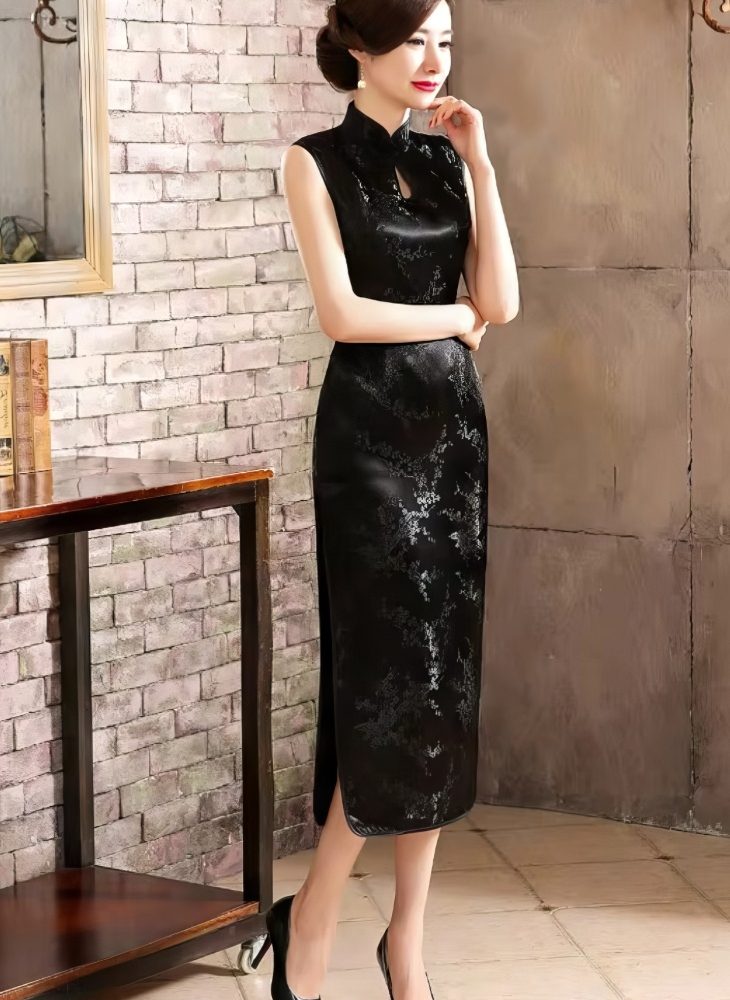 Vestido Chino Largo Negro de Saten con Motivos Florales Jacquard Sin Mangas y Cuello Mandarin